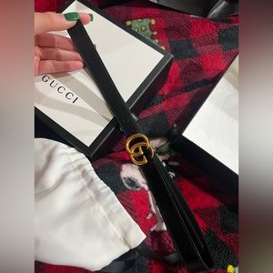 Gucci belt size 80 black
